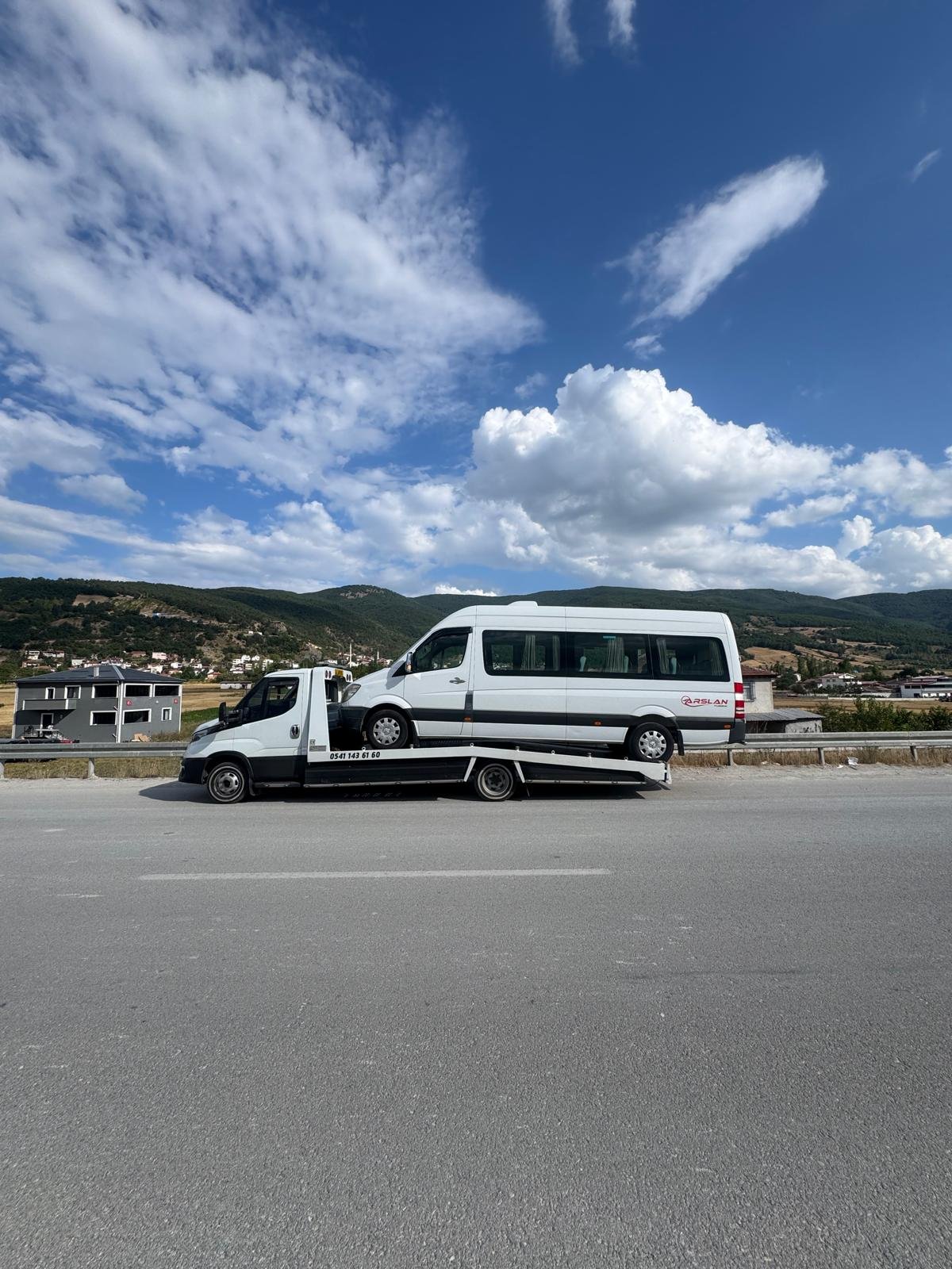 Niksar Minibüs Kamyonet ve Traktör Çekici